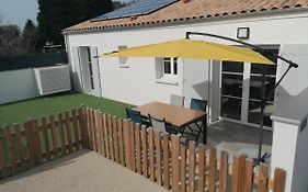 LE MOUSSE Maison avec piscine/parking/wifi/plages 5kms