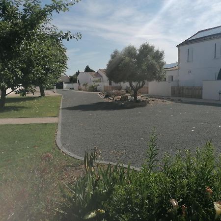 LE MOUSSE Maison avec piscine/parking/wifi/plages 5kms Les Mathes Extérieur photo