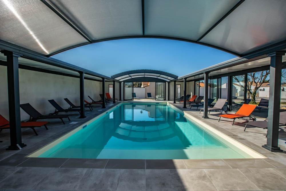 LE MOUSSE Maison avec piscine/parking/wifi/plages 5kms Les Mathes Extérieur photo